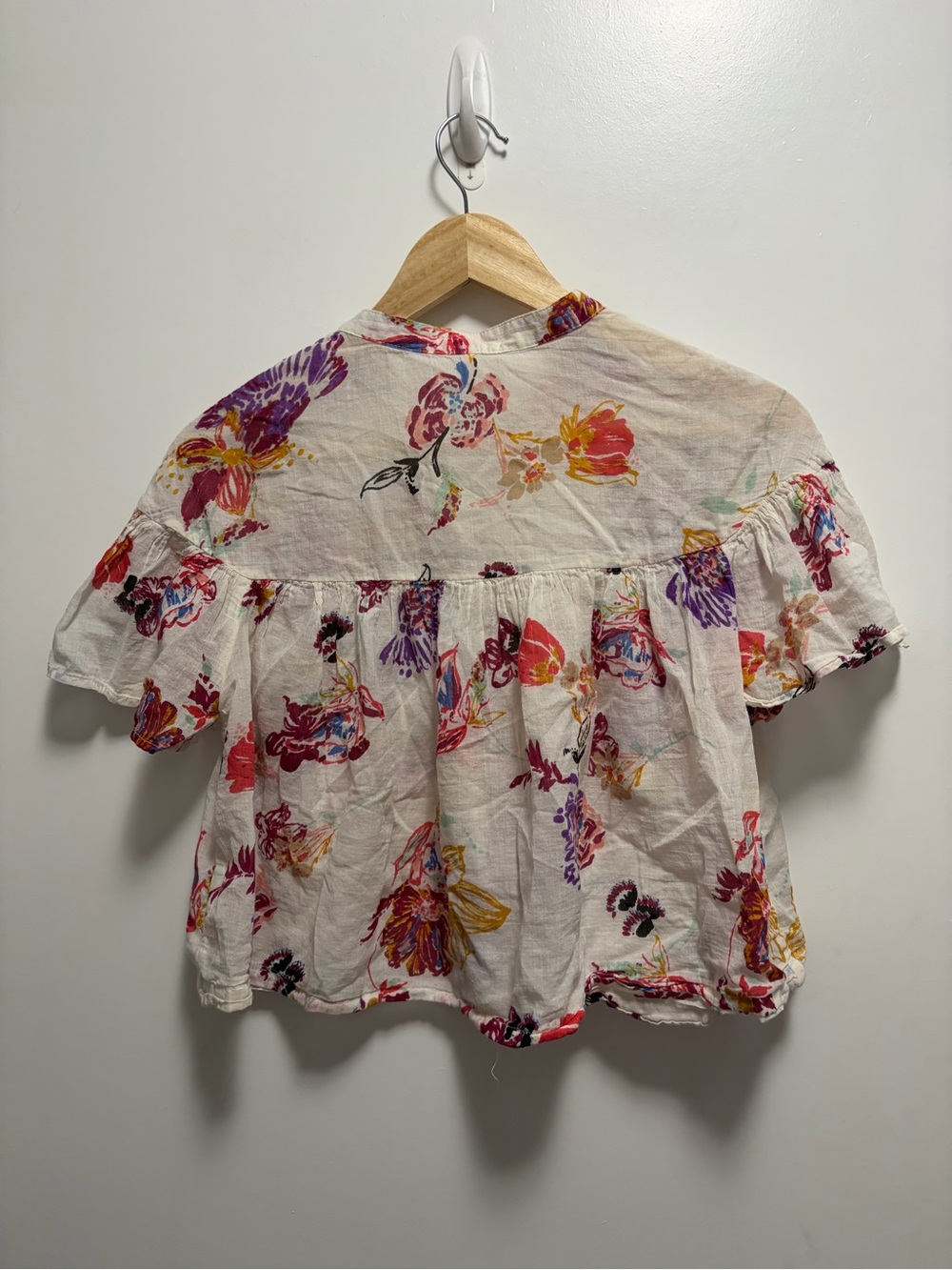 Free People Sweet Escape Ivory Floral Crop Button Blouse Top Size Small - Picture 6 of 6